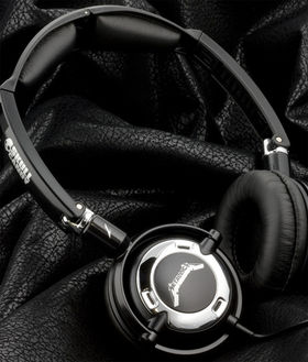Metallica team with Skullcandy, launch Death Magnetic headphones